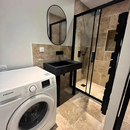 Les Famandiers Apartment *