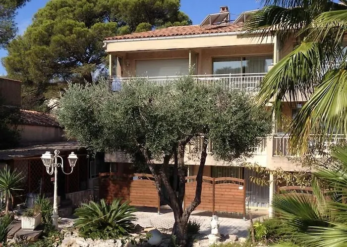 Les Famandiers Saint-Raphaël