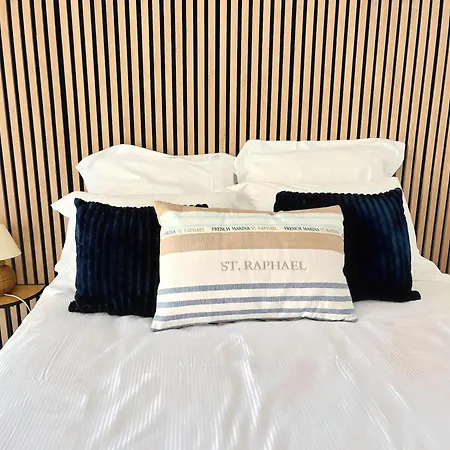 Les Famandiers Apartament *